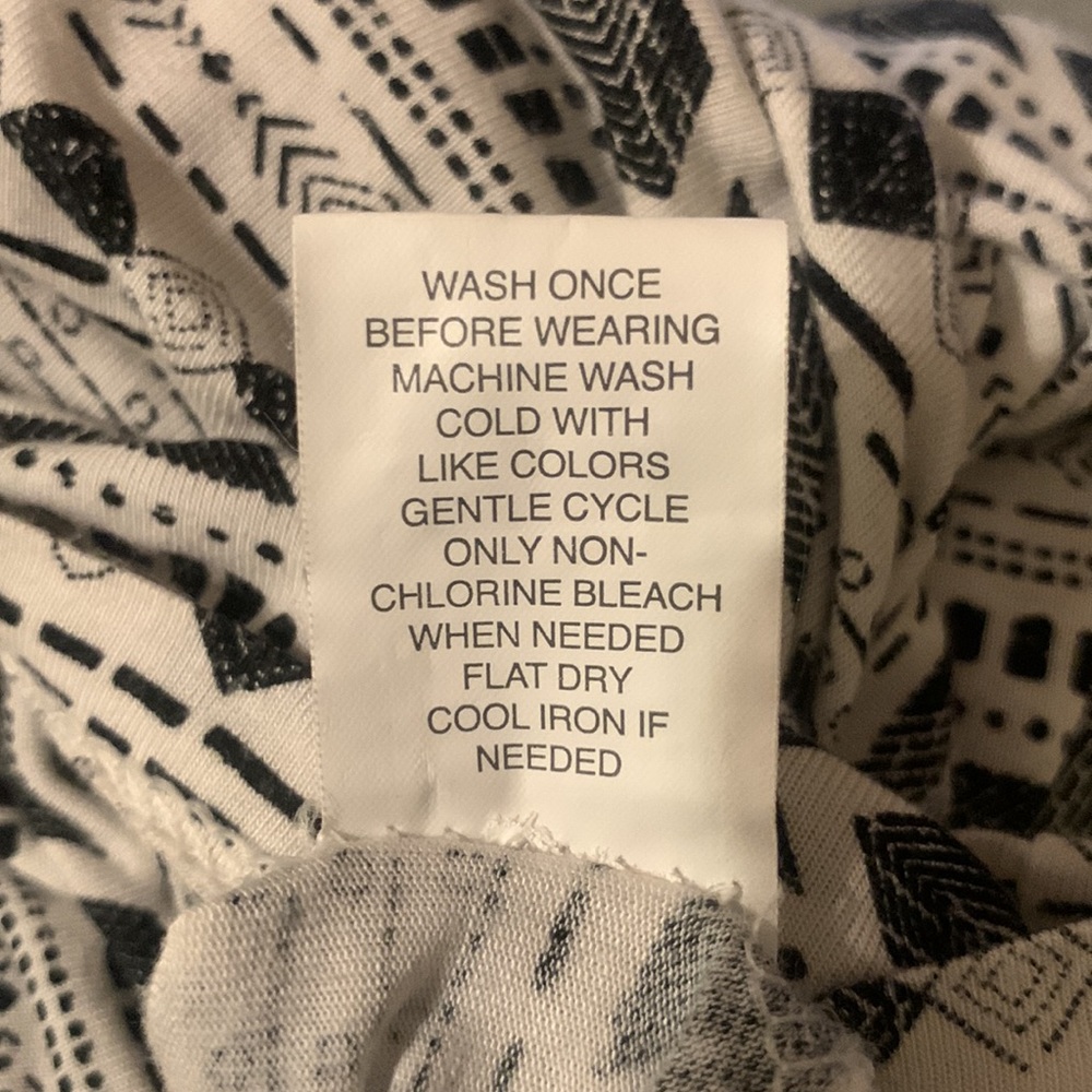 MUDD Aztec tee - Picture 5 of 5